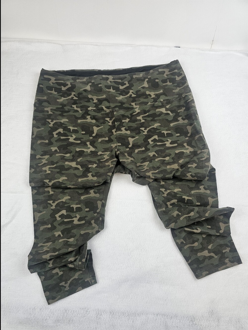 INTRO Love Tummy Control Leggings Camouflage Size 1X Workout Gym Yoga Camo‎